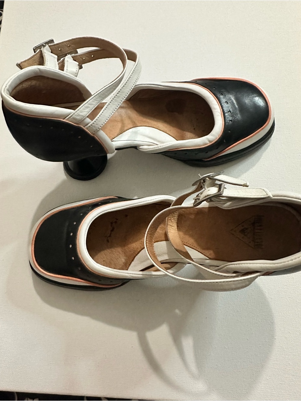 John Fluevog Mini Qtee Double Ankle-Strap Pumps Black, White Peach Trim Heels 10 - Picture 12 of 14